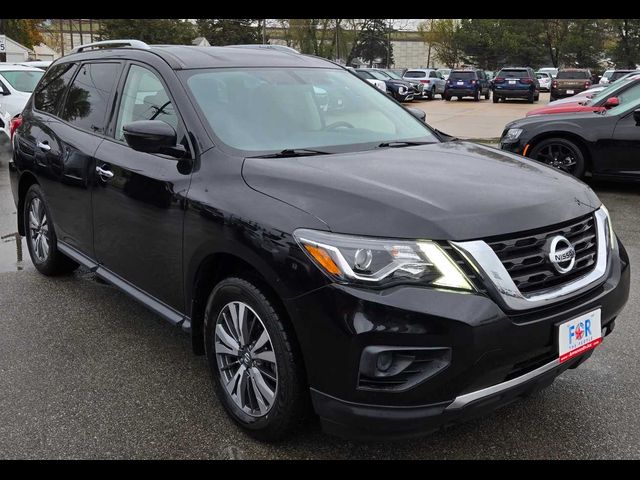 2020 Nissan Pathfinder S