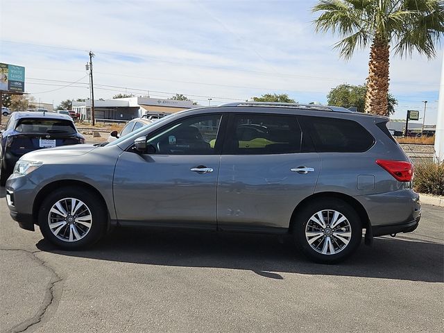 2020 Nissan Pathfinder S