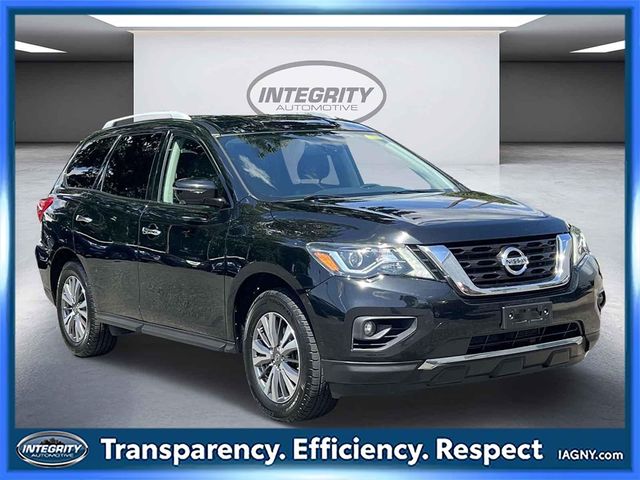 2020 Nissan Pathfinder SL