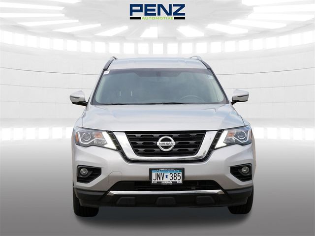 2020 Nissan Pathfinder SL