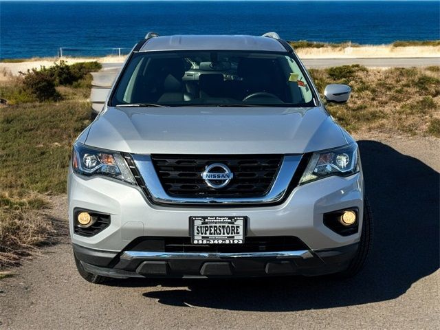 2020 Nissan Pathfinder SL