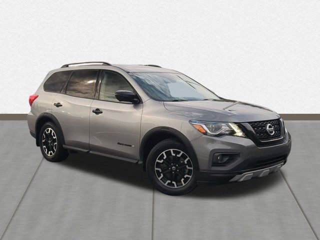 2020 Nissan Pathfinder SL