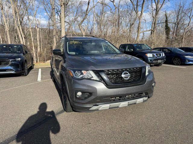 2020 Nissan Pathfinder SL