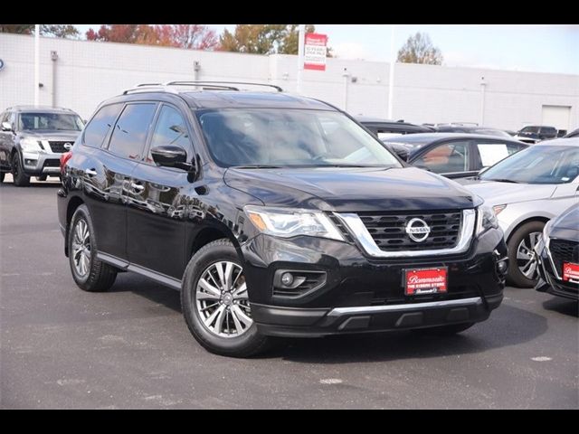 2020 Nissan Pathfinder SL