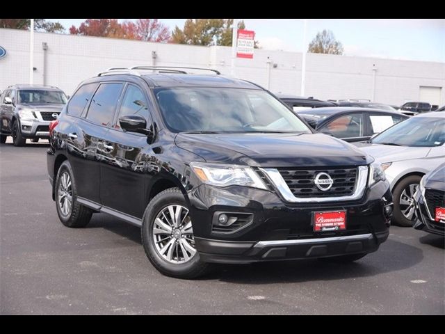 2020 Nissan Pathfinder SL