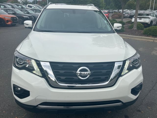 2020 Nissan Pathfinder SL