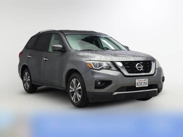 2020 Nissan Pathfinder SL