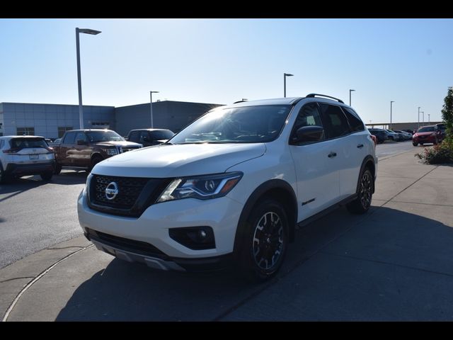 2020 Nissan Pathfinder SL