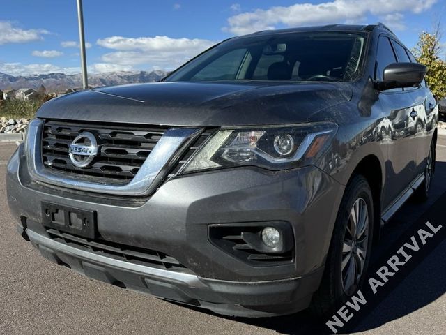 2020 Nissan Pathfinder SL