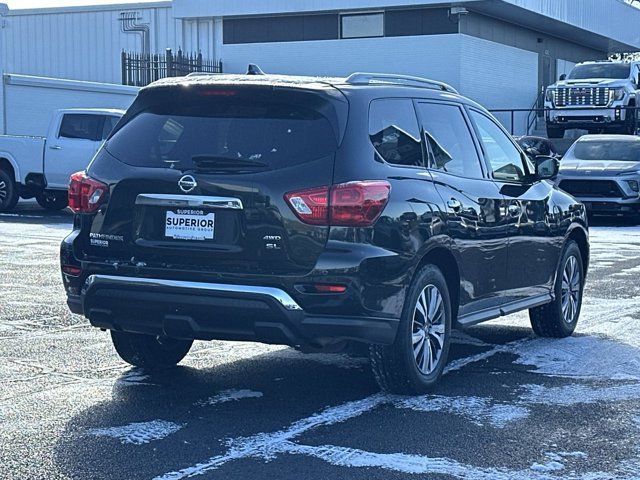 2020 Nissan Pathfinder SL