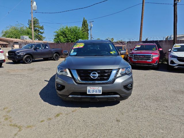 2020 Nissan Pathfinder SL