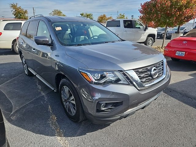 2020 Nissan Pathfinder SL