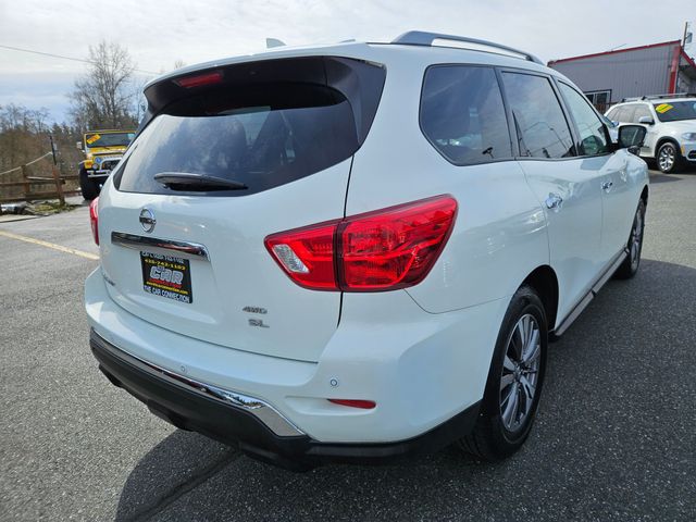 2020 Nissan Pathfinder SL