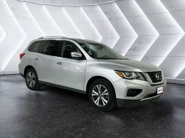 2020 Nissan Pathfinder SL