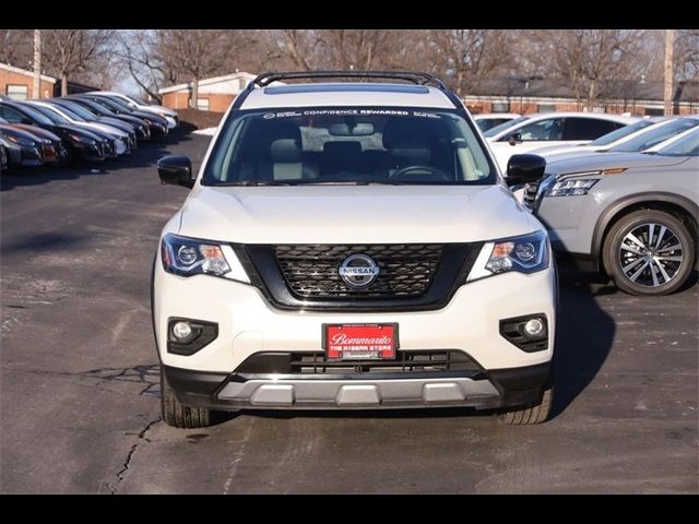 2020 Nissan Pathfinder SL