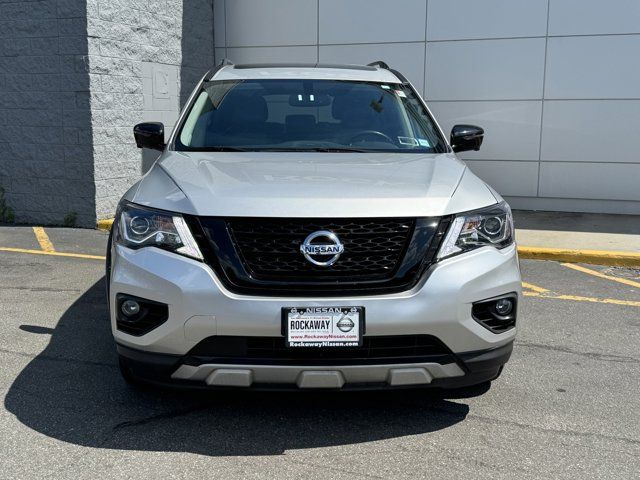 2020 Nissan Pathfinder SL