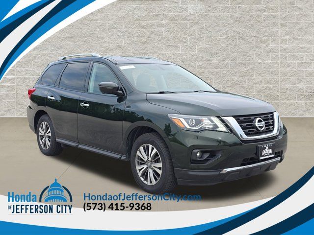 2020 Nissan Pathfinder SL