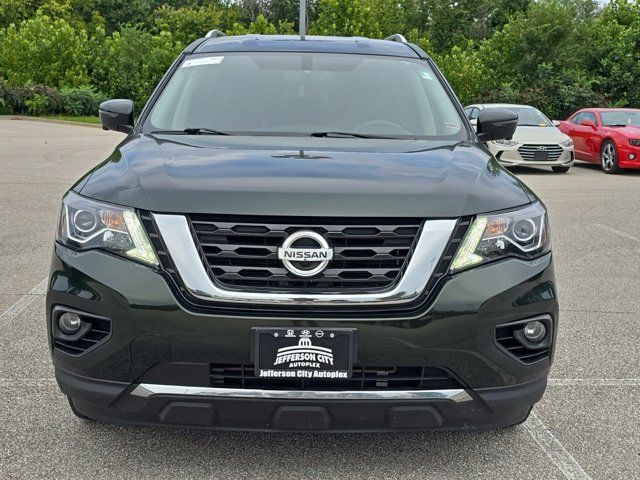 2020 Nissan Pathfinder SL