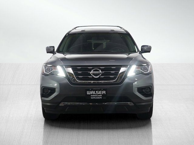 2020 Nissan Pathfinder SL