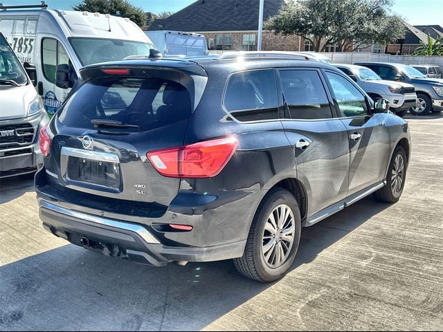 2020 Nissan Pathfinder SL