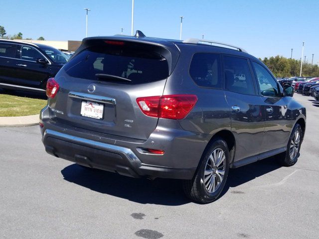 2020 Nissan Pathfinder SL