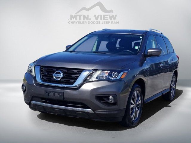 2020 Nissan Pathfinder SL