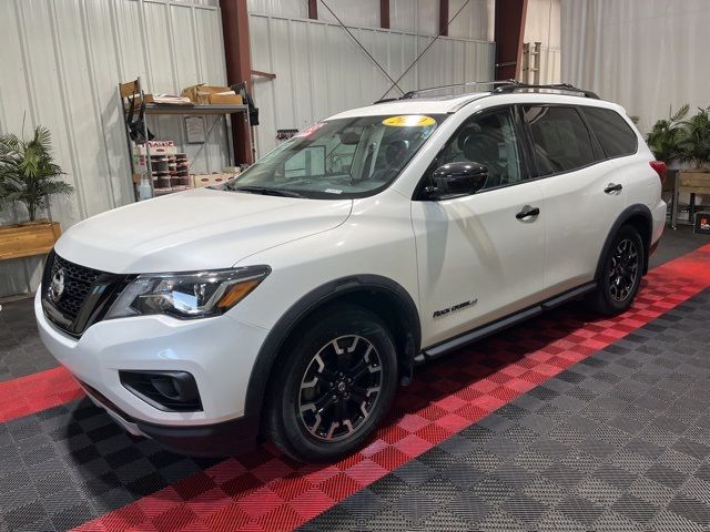 2020 Nissan Pathfinder SL