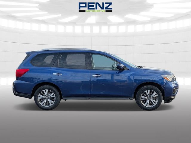 2020 Nissan Pathfinder SL