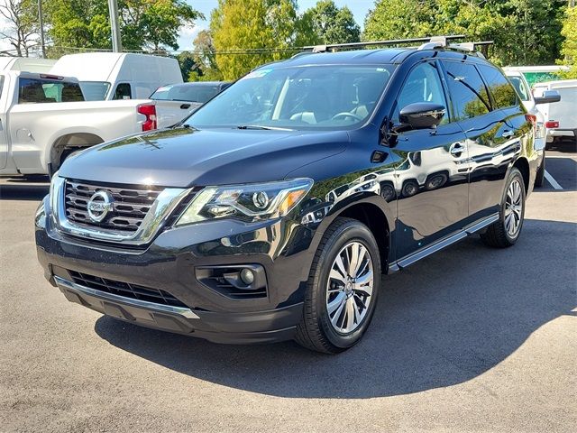 2020 Nissan Pathfinder SL