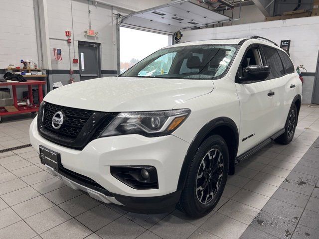 2020 Nissan Pathfinder SL