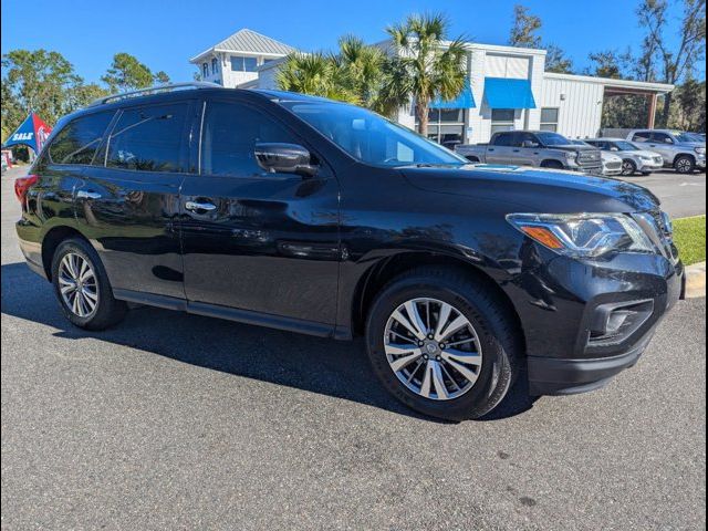 2020 Nissan Pathfinder SL