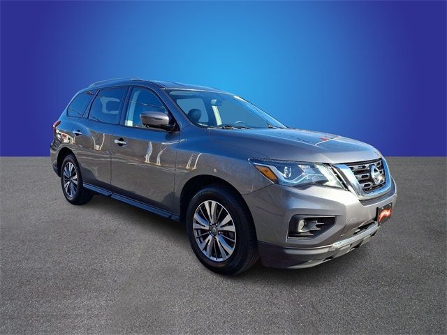 2020 Nissan Pathfinder SL