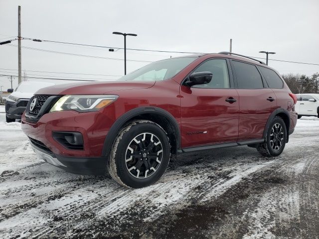 2020 Nissan Pathfinder SL