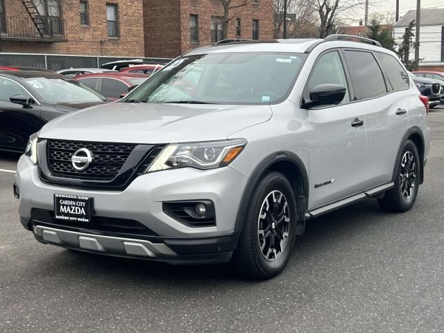 2020 Nissan Pathfinder SL