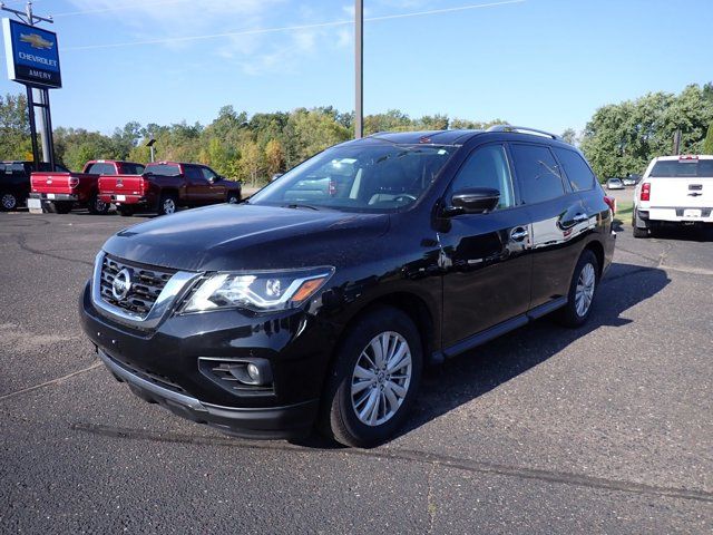 2020 Nissan Pathfinder SL