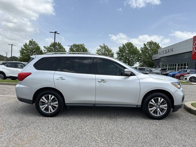 2020 Nissan Pathfinder SL