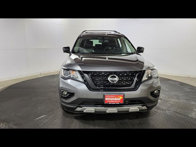 2020 Nissan Pathfinder SL