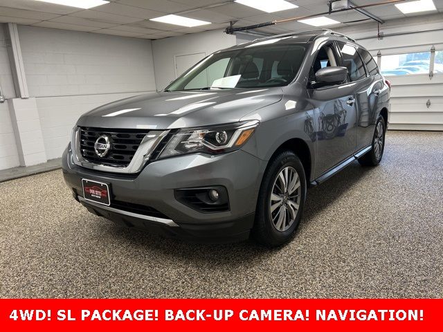 2020 Nissan Pathfinder SL