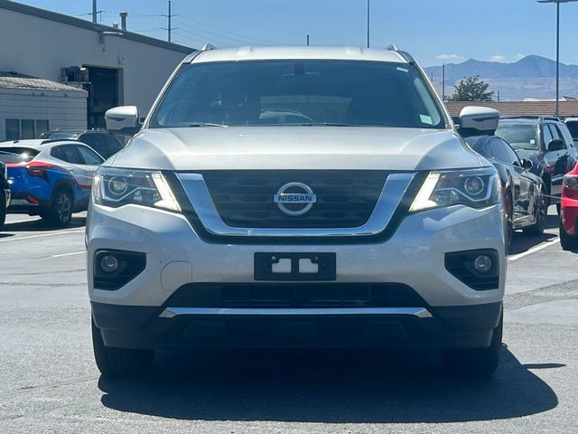 2020 Nissan Pathfinder SL