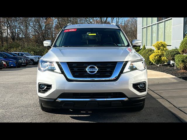 2020 Nissan Pathfinder SL