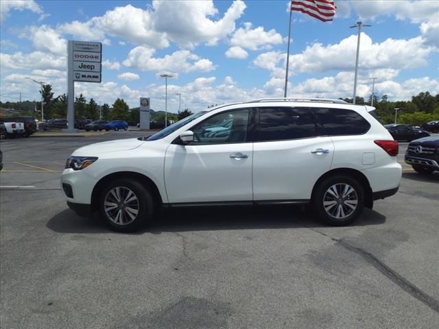 2020 Nissan Pathfinder SL