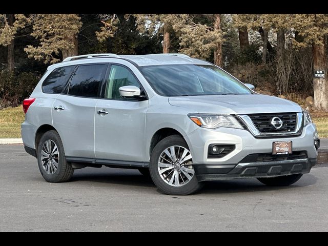 2020 Nissan Pathfinder SL