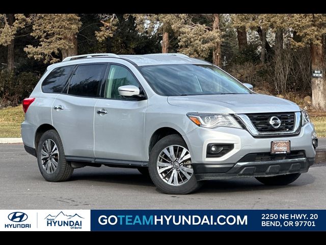 2020 Nissan Pathfinder SL