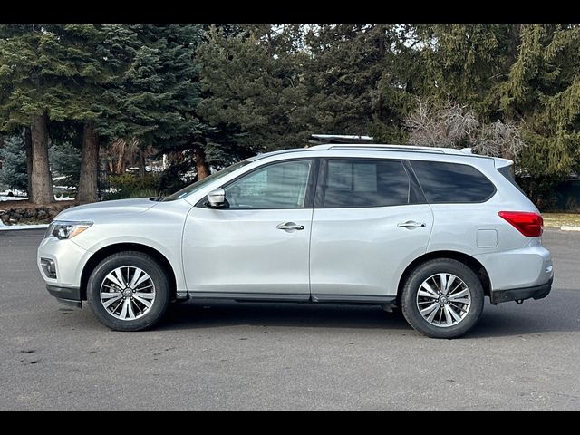 2020 Nissan Pathfinder SL