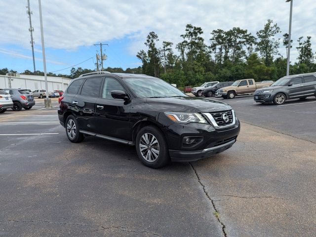 2020 Nissan Pathfinder SL