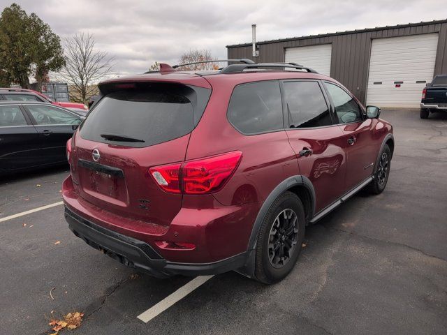 2020 Nissan Pathfinder SL