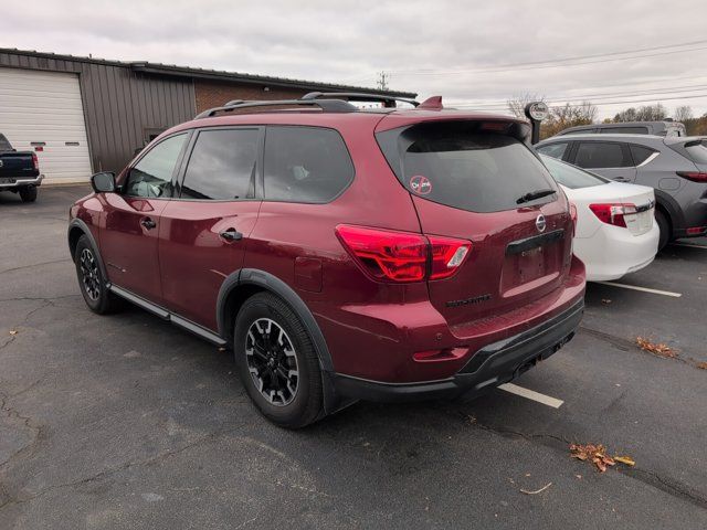 2020 Nissan Pathfinder SL