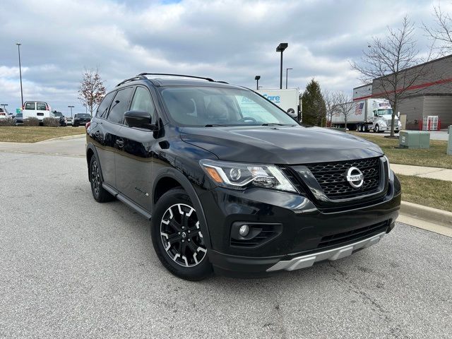 2020 Nissan Pathfinder SL