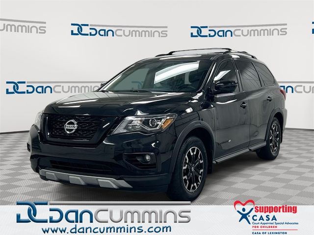 2020 Nissan Pathfinder SL