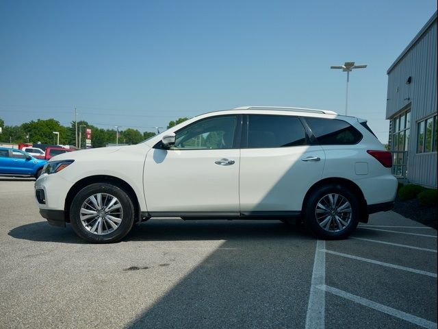 2020 Nissan Pathfinder SL